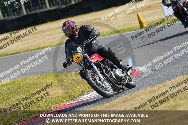 cadwell park;cadwell park photographs;cadwell trackday photographs;enduro digital images;event digital images;eventdigitalimages;peter wileman photography;racing digital images;trackday digital images;trackday photos